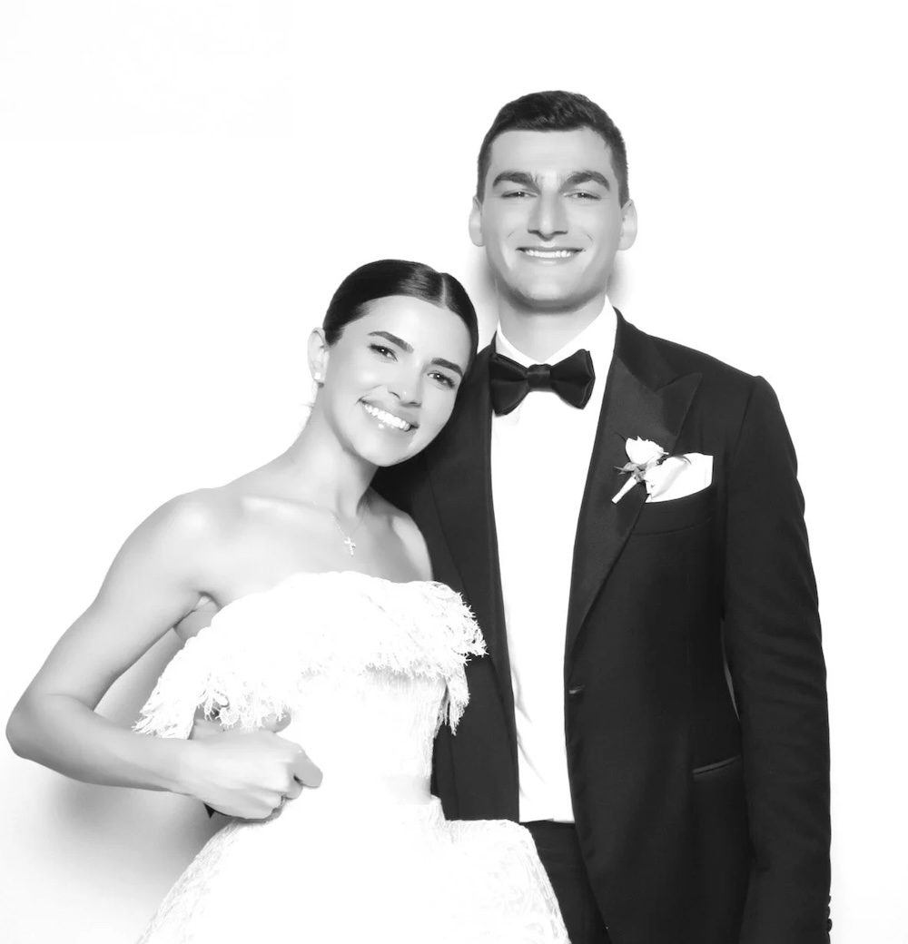 dipp+photobooth+Wedding+glam+black+and+white+booth copy